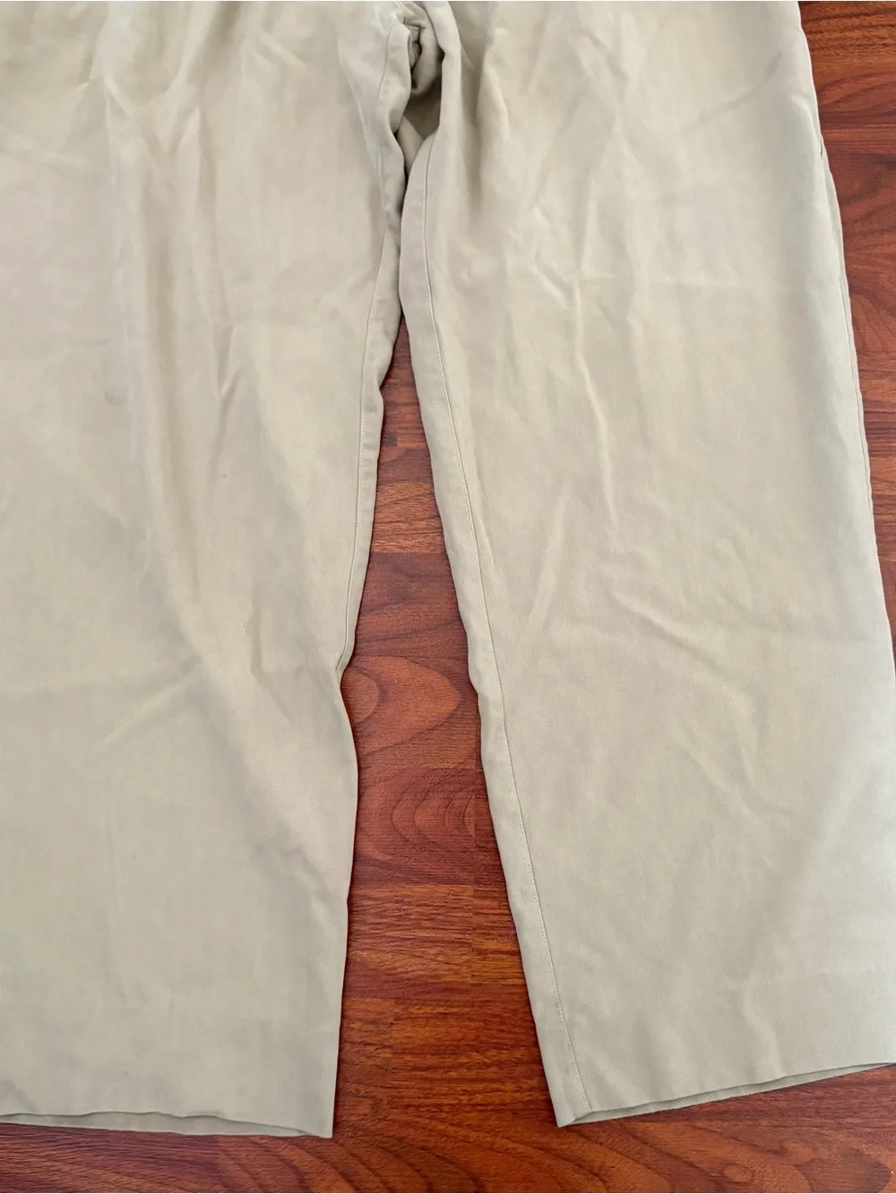 Tommy Bahama Relax Pants Mens 32 Tan Khaki 100% Silk Pleated Herringbone Trouser